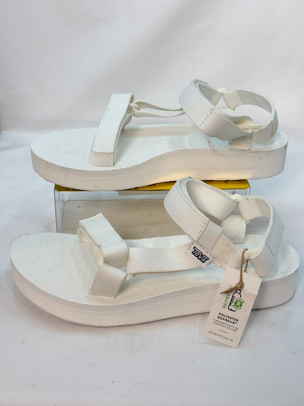 Teva Flatform Universal Sandals Bright White Platform Sport Sandals Size 8 NWT